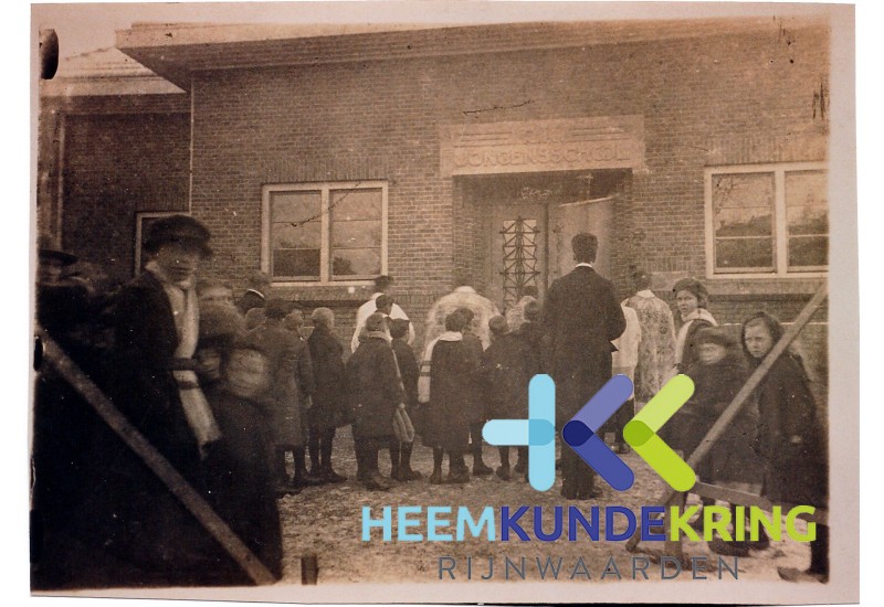 Lobith 13-02-1922 Inzegening Jozefschool bitter Koud -15 Coll. G.B.Janssen